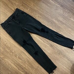 American Eagle Super Stretch Black Distressed Skinny Jeans